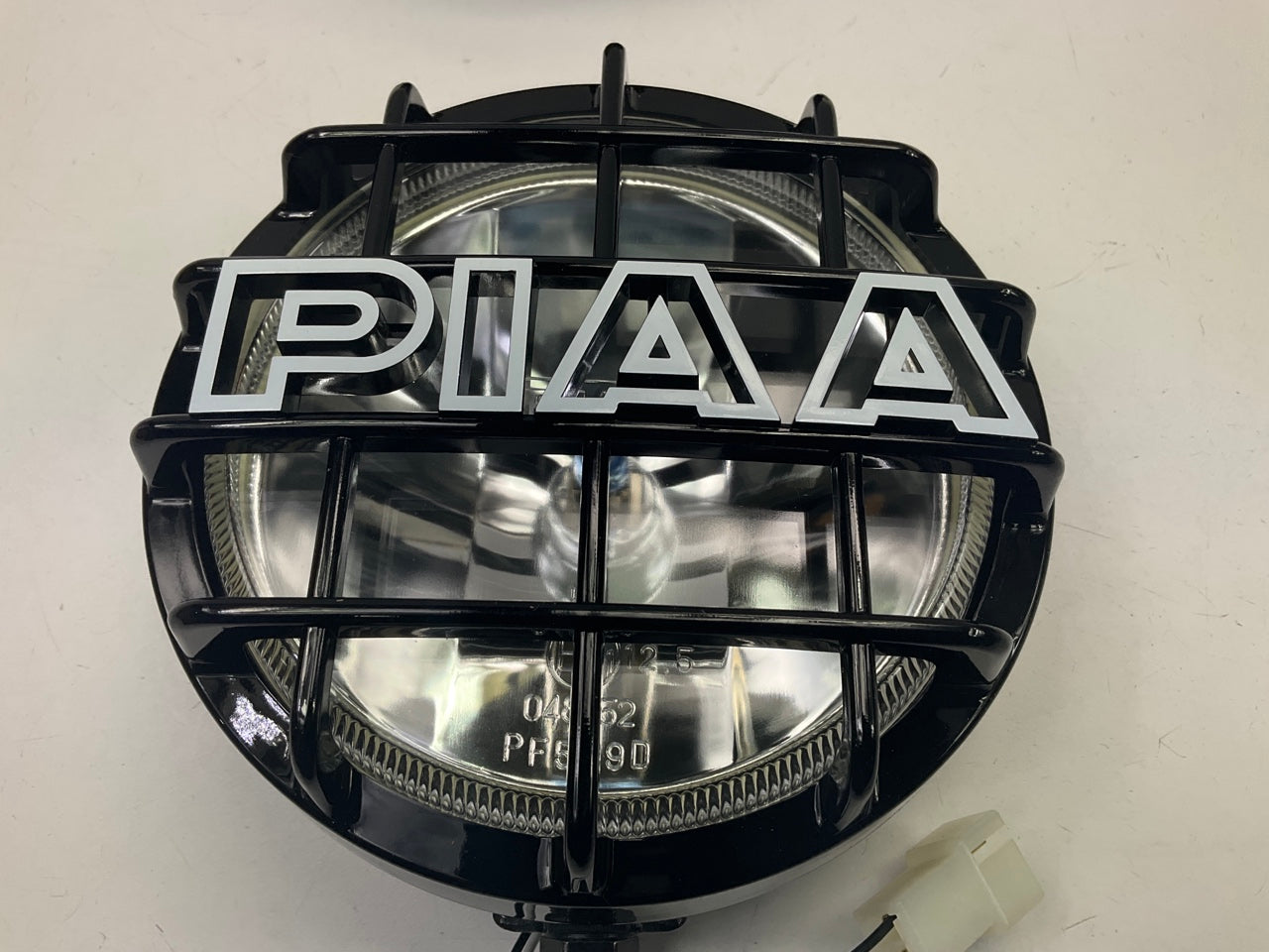 PIAA 5294 520 SMR Driving XTreme White Plus Halogen 6'' Driving Lights Lamp Kit