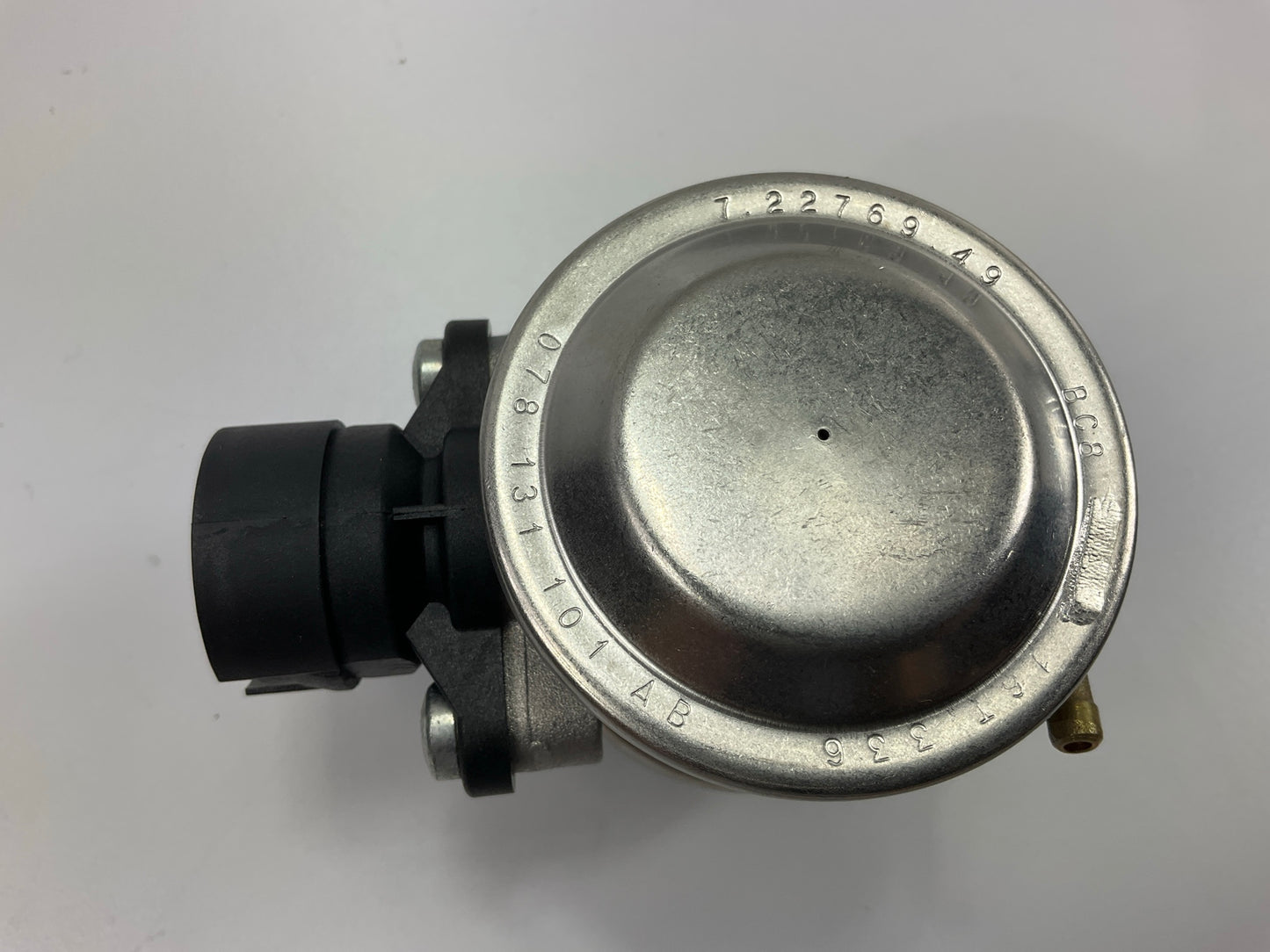 Pierburg 7.22769.78.0 Left Secondary Air Injection Smog Pump Check Valve