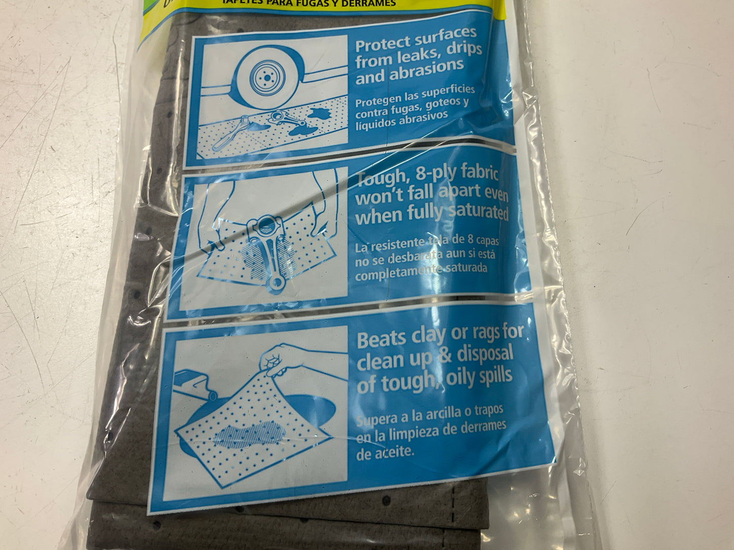 New Pig 25205 Universal Absorbent Mat Pads Light-Weight 15'' X 20'' - 5 PACK