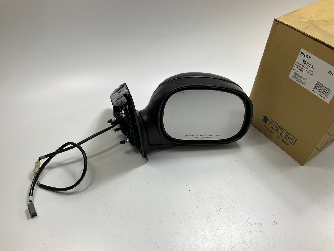 Pilot 2510231 Power Adjust Mirror W/ Manual Fold Option - 1997 Ford F-150 F-250