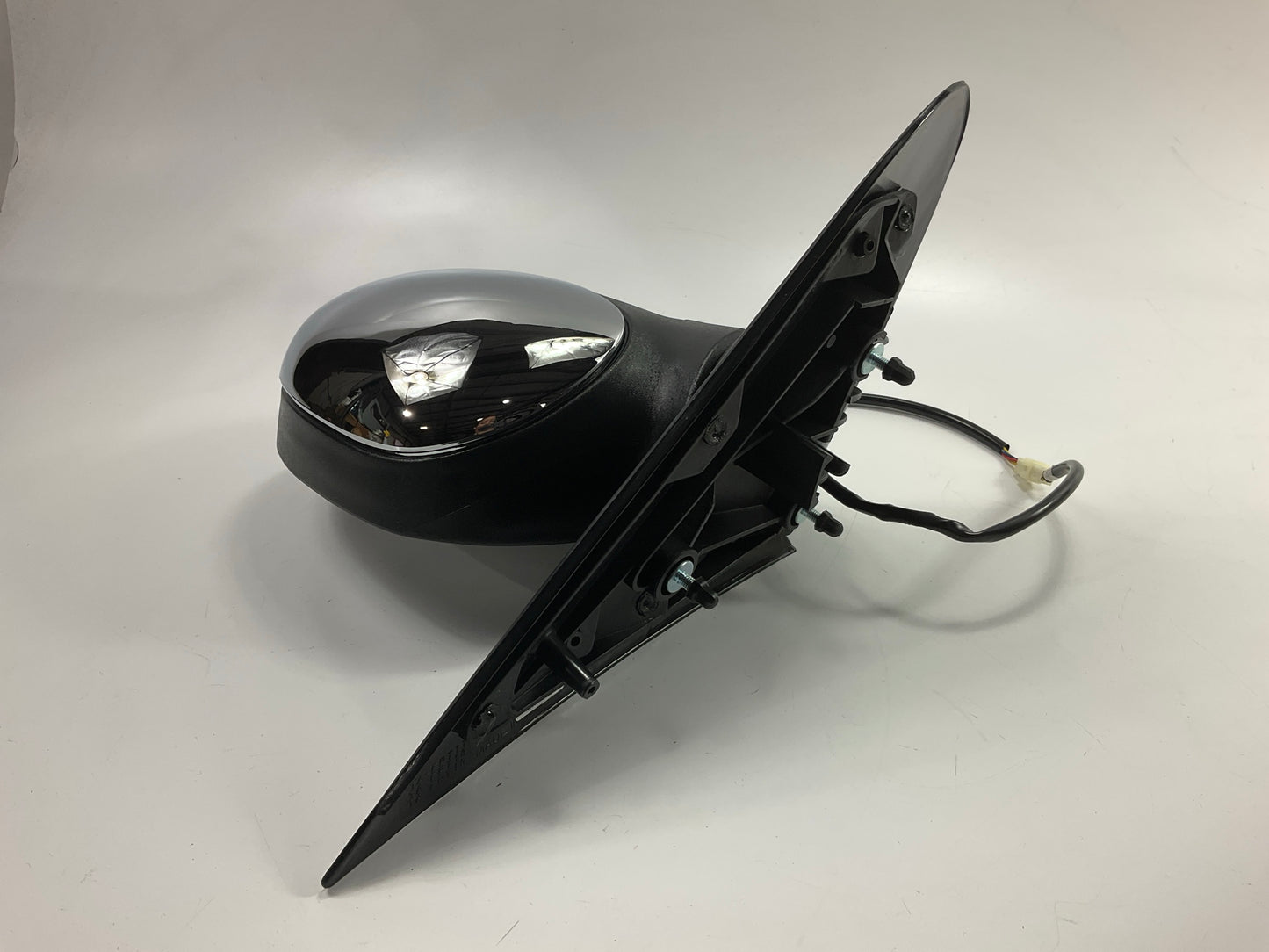 Pilot 3010032 Left Power Mirror For 1997 Ford Expedition