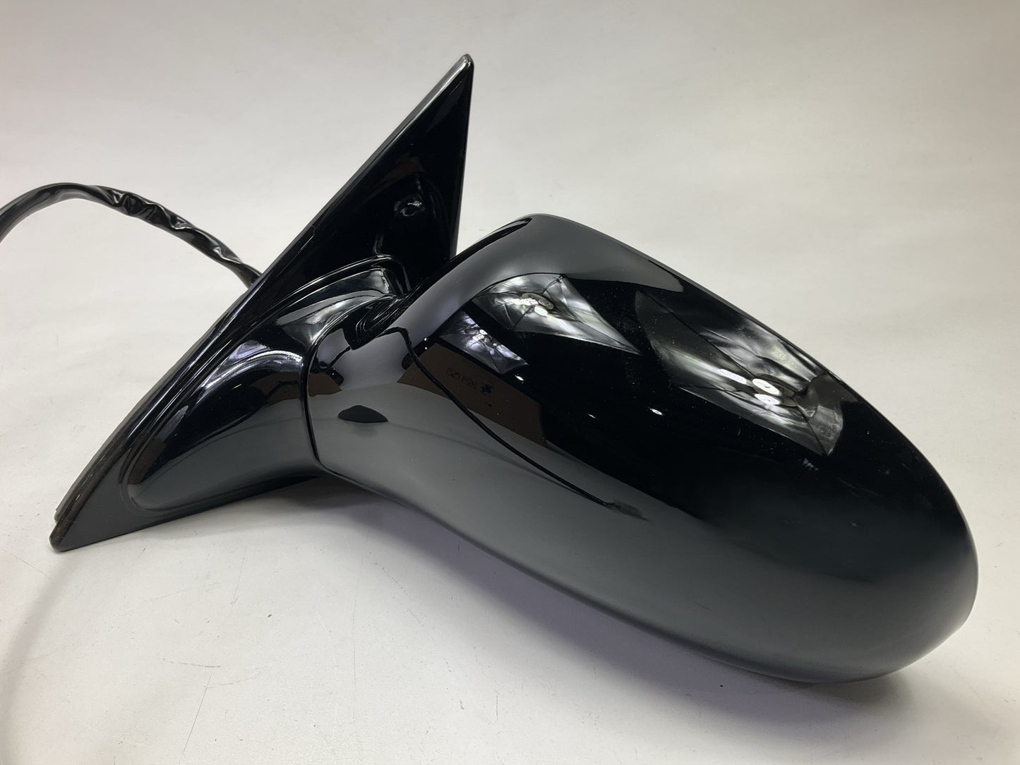 Pilot 3740132 Left Mirror, Heated For 1994-1997 Concorde, LHS, Intrepid
