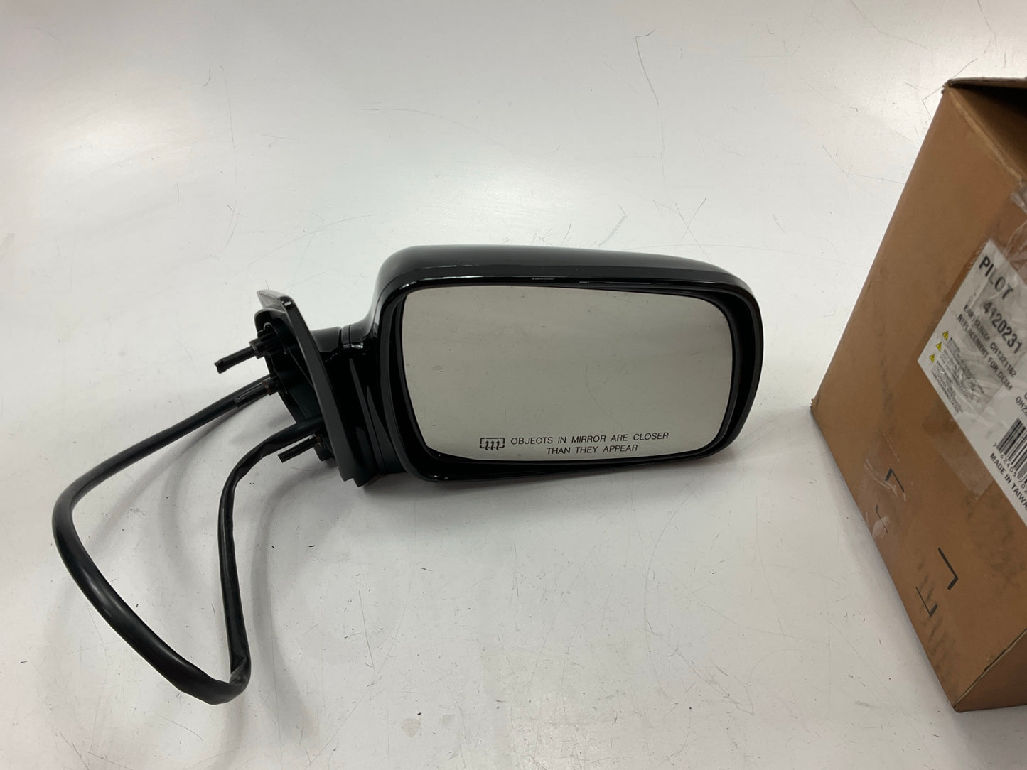 Pilot 4120231 Right Heated Mirror For 1993-1995 Jeep Grand Cherokee