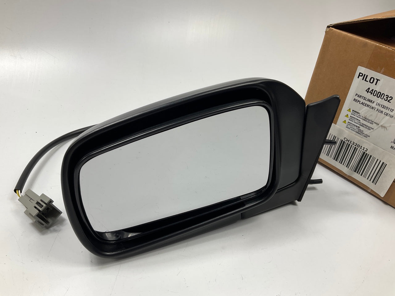 Pilot 4400032 Left Mirror For 1992-1995 Chrysler Town & Country, Grand Caravan
