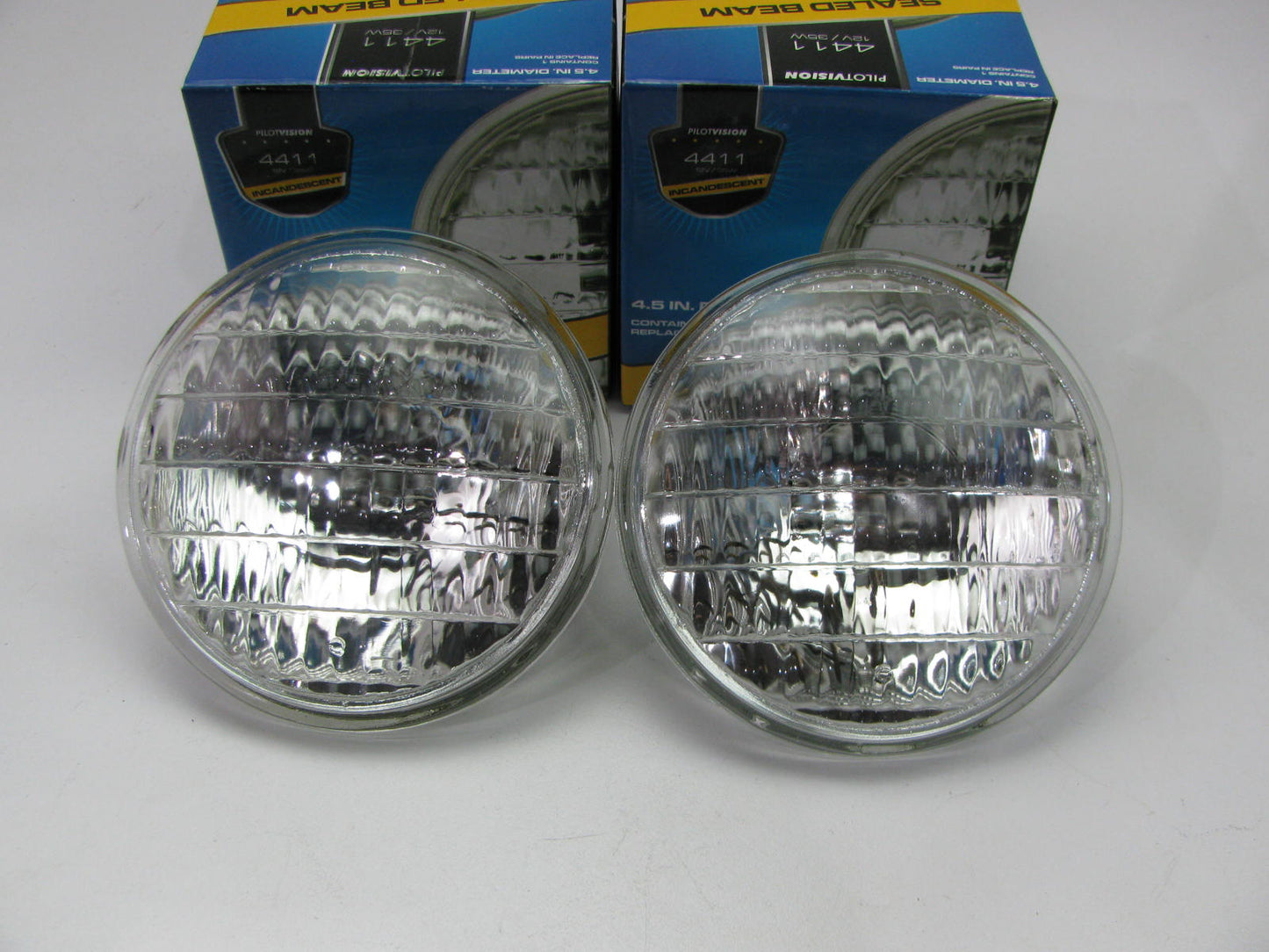 (2) Pilot 4411 Sealed Beam Aviation, Tractor Headlight Bulbs 35W 12V PAR36 Lamp