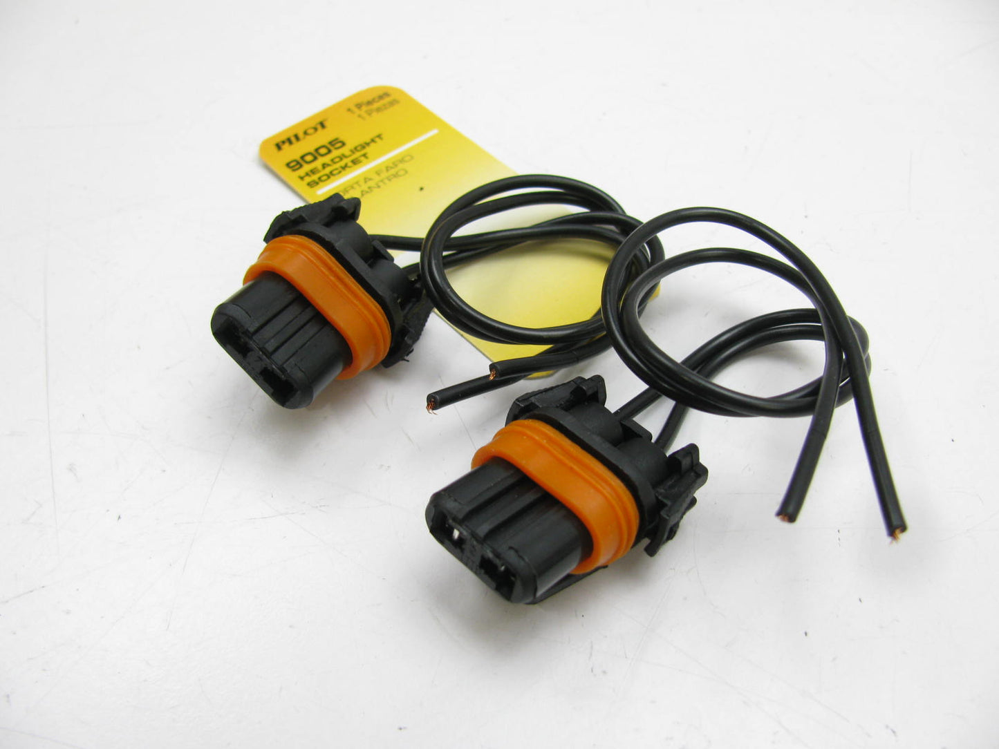 (2) Pilot # 9005 Headlight Head Light Bulb Sockets W/ Wire Pigtail