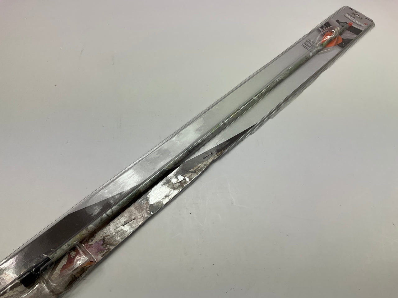 Pilot ANT-100 Camo Arrow Antenna