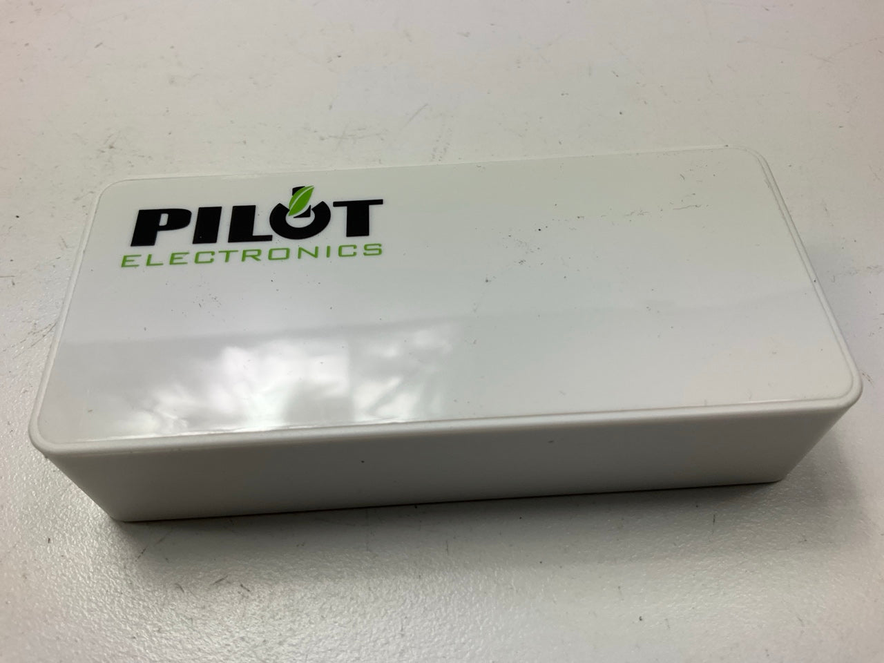 Pilot CA-9304WWK Portable Universal Powerbank Battery 4400mAh USB Port