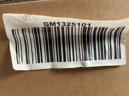Pilot CV6409410-2R00 Right Passenger Side Door Mirror