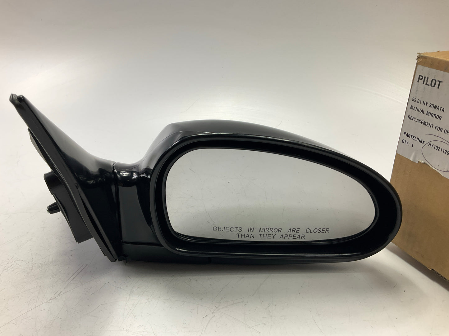 Pilot HN2209410-1R00 Manual Right Mirror For 1999-2005 Hyundai Sonata