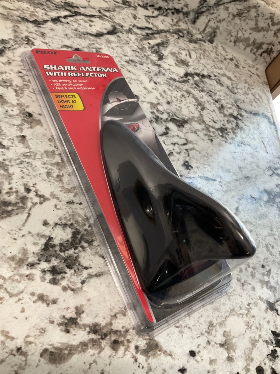 Pilot Automotive IP-2206 DECORATIVE Shark Fin Antenna With Red Safety Reflector