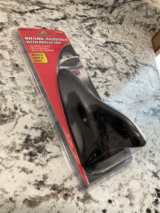 Pilot Automotive IP-2206 DECORATIVE Shark Fin Antenna With Red Safety Reflector