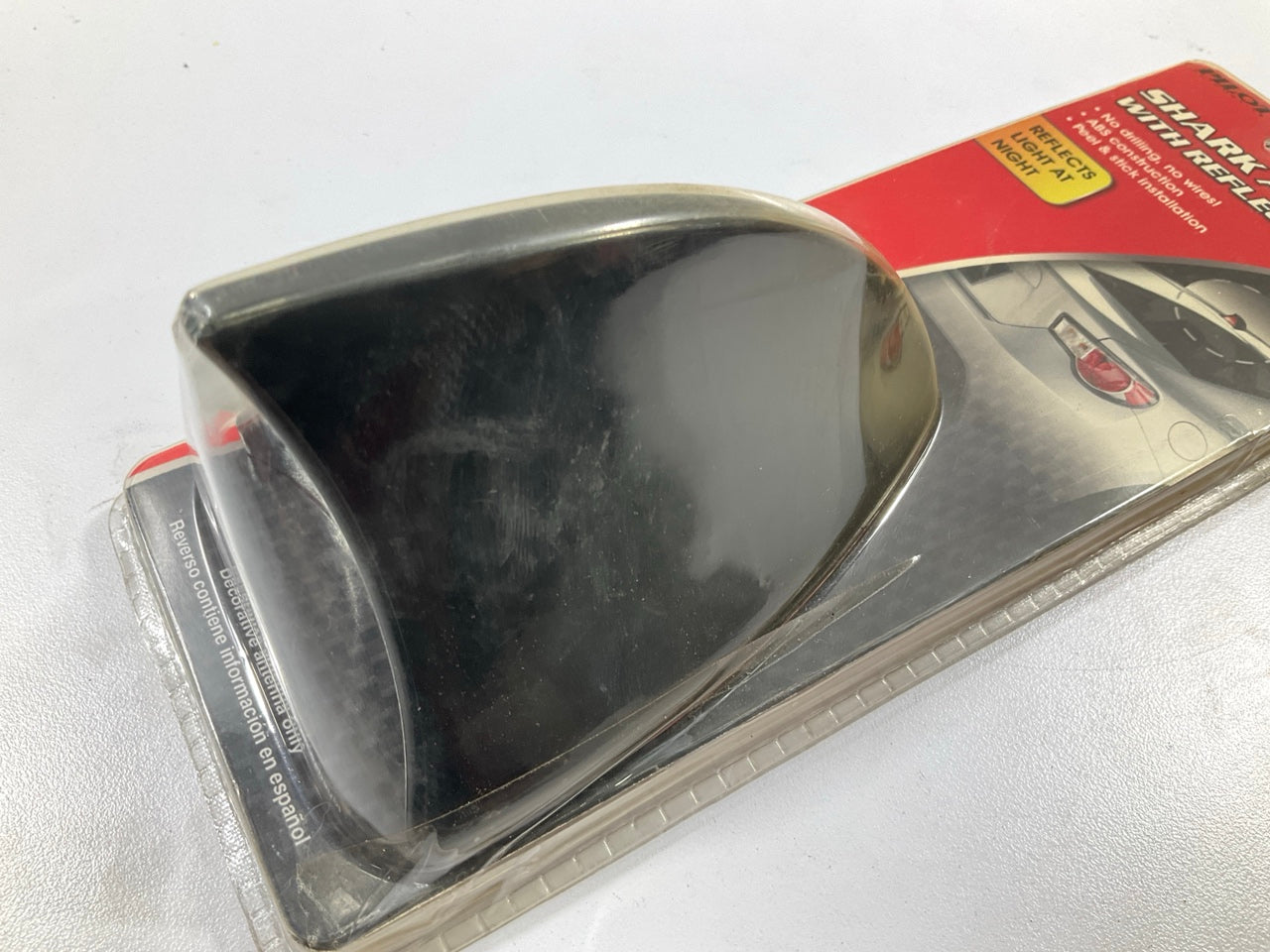 Pilot IP-2207 DECORATIVE ONLY Shark Fin Antenna With Reflector