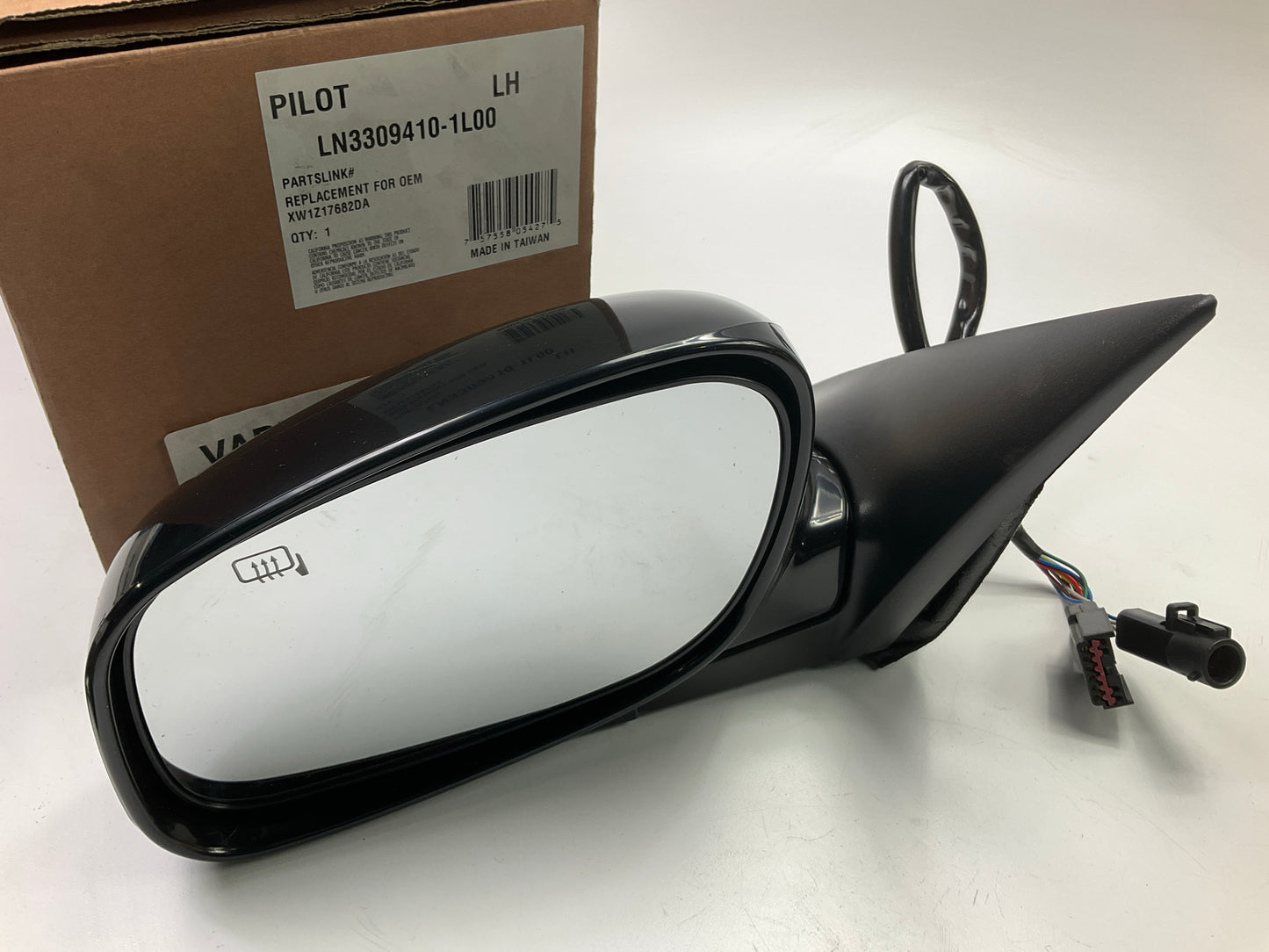 Pilot LN3309410-1L00 Left Mirror, Heated, For 1998-2002 Lincoln Town Car