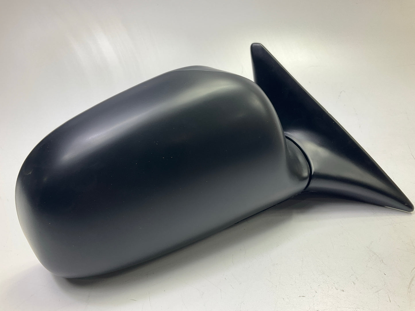 Pilot MB1409410-1R00 Right Manual Mirror For 1987-1996 Mitsubishi Mirage
