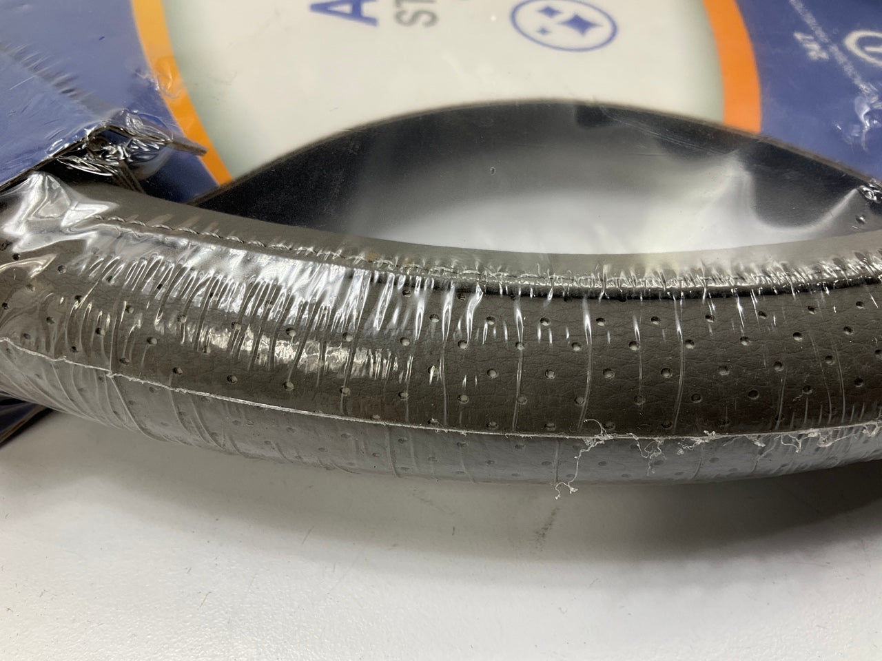 Pilot MIC-001G Steering Wheel Cover 14.5''-15'', Antimicrobial