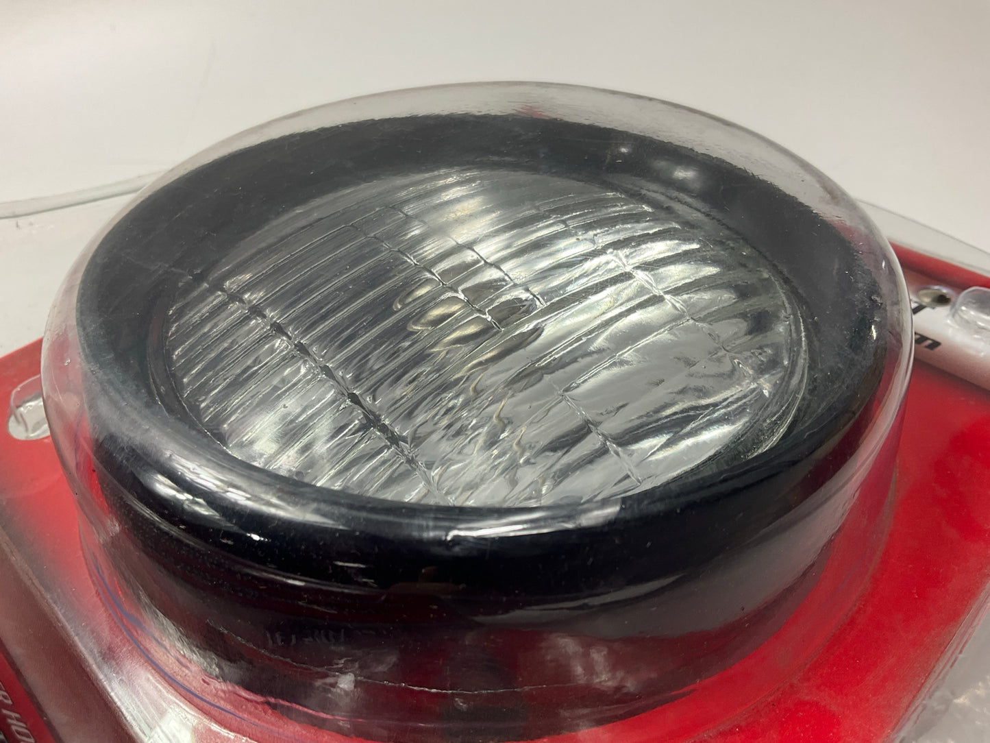 Pilot NV-330 4'' Round Utility Fog / Driving Light Lamp W/ Rubber Housing