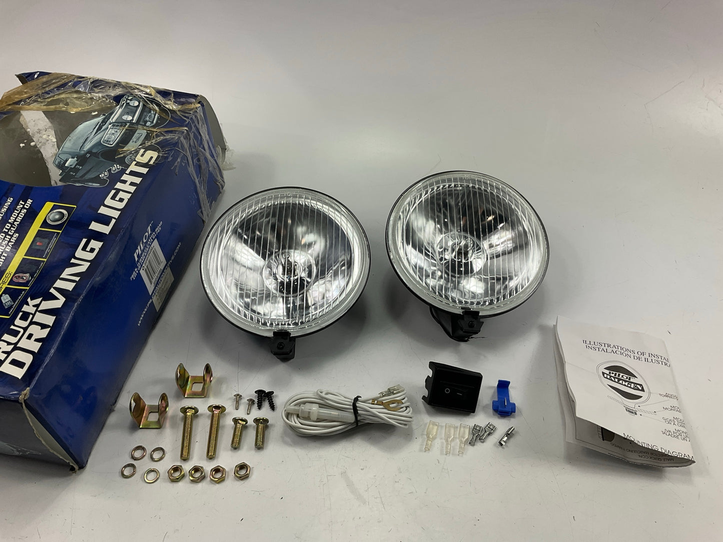 OPEN / DAMAGED BOX - Pilot NV331 Utility Driving Light Lamp Kit, White Beam, 55W