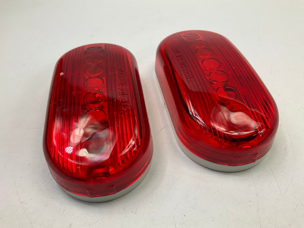 (2) Pilot NV-5005R 4'' Red Oval Surface Mount Clearance Side Marker Light