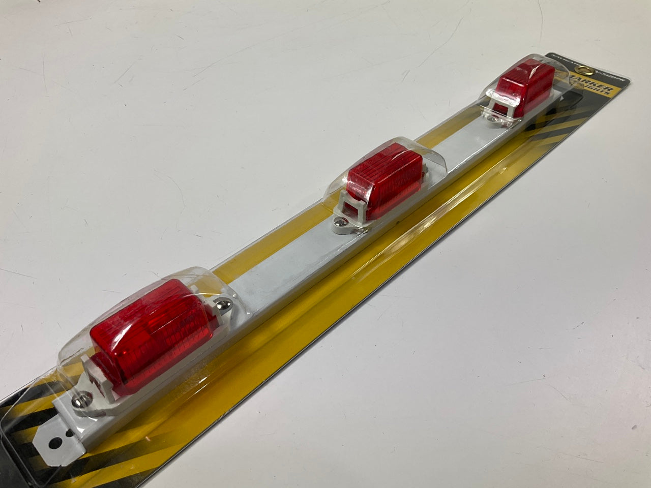 Pilot NV-5007R 16'' Red Trailer Light Bar