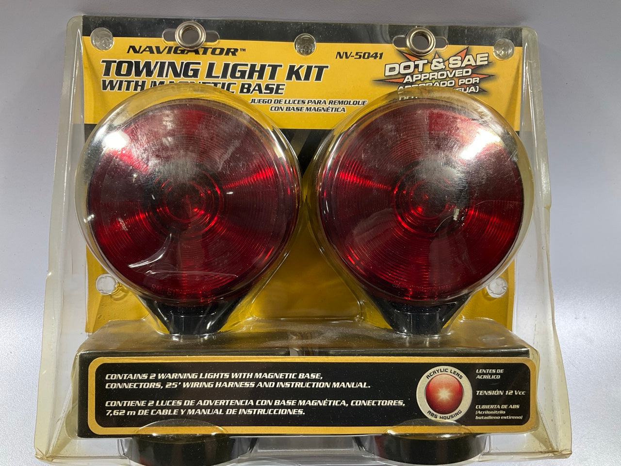 Pilot NV5041 Red Round Magnet Mount Tow Light Lamp Kit, Magnetic Base