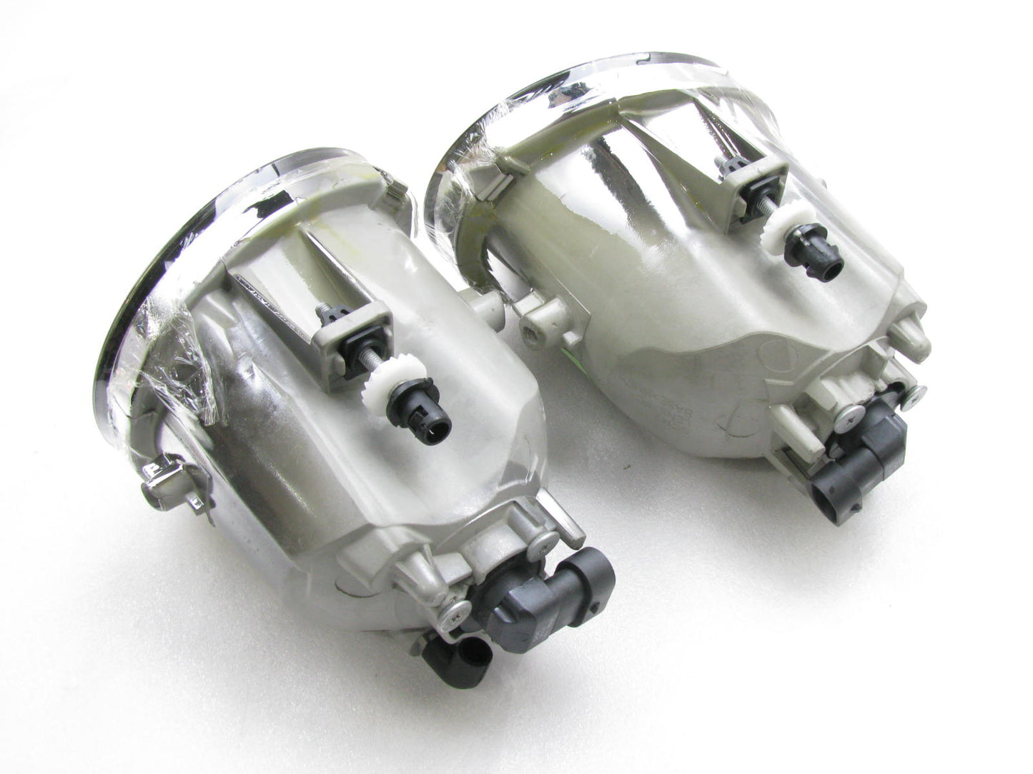 PL39S SMOKED Fog Light Kit W/ Switch, Wiring For 01-07 Sequoia, 00-06 Tundra