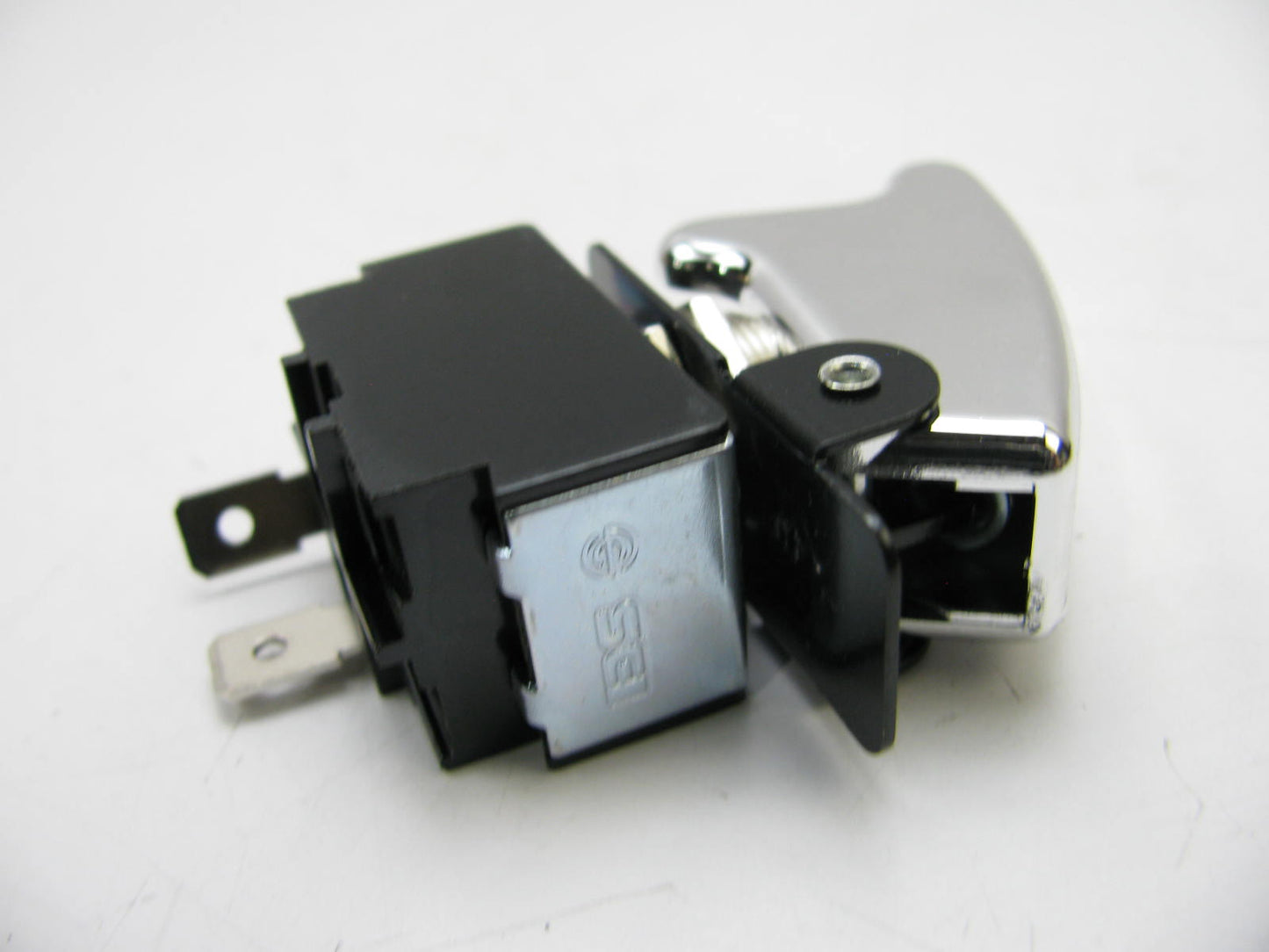 Pilot PL-SW26C  Performance Toggle ON-OFF Switch With Chrome Safety Cover