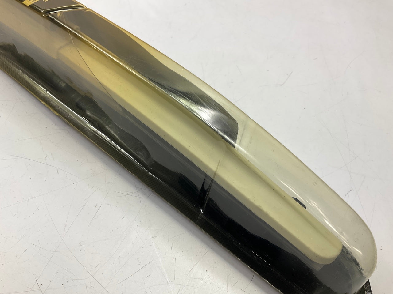 Pilot WBC-18W - Universal Windshield Wiper Blade 18'', White