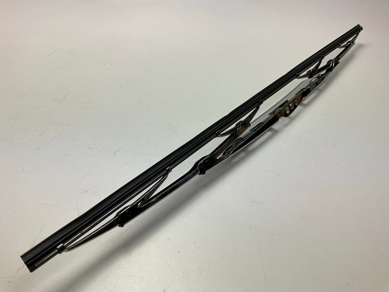 Pilot WBG-22C Chrome GTR Windshield Wiper Blade, 22''