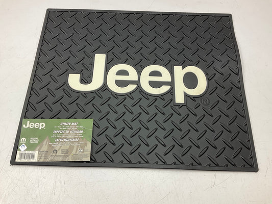 Plasticolor 001054R01 Utility Floor Liner Mat - 14-1/2'' X 16-1/2'' For Jeep