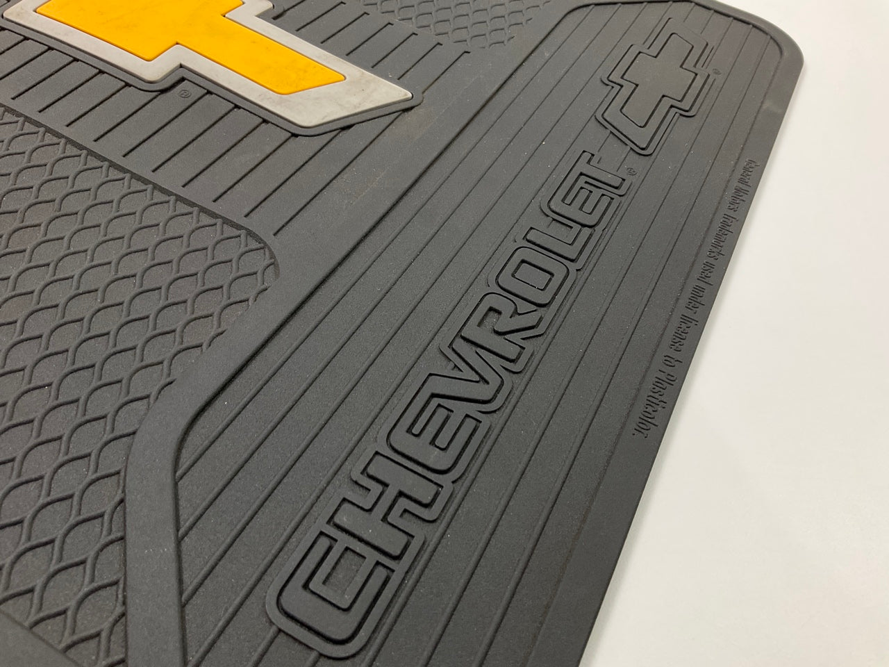 Plasticolor 001247 Rear Single Rubber Utility Floor Mat 14''x17'' For Chevy Truck