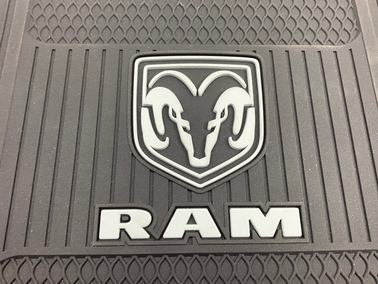 Plasticolor 001262 Rear Single Rubber Utility Floor Mat  14''x17'' For RAM Truck