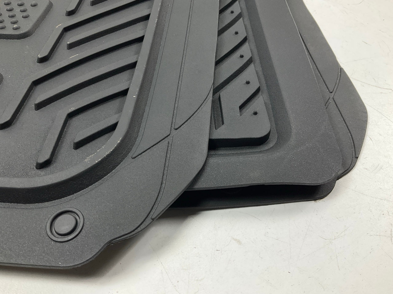 Plasticolor 001671R01 Universal 4-Pc Rubber Floor Mats For Harley Davidson Logo