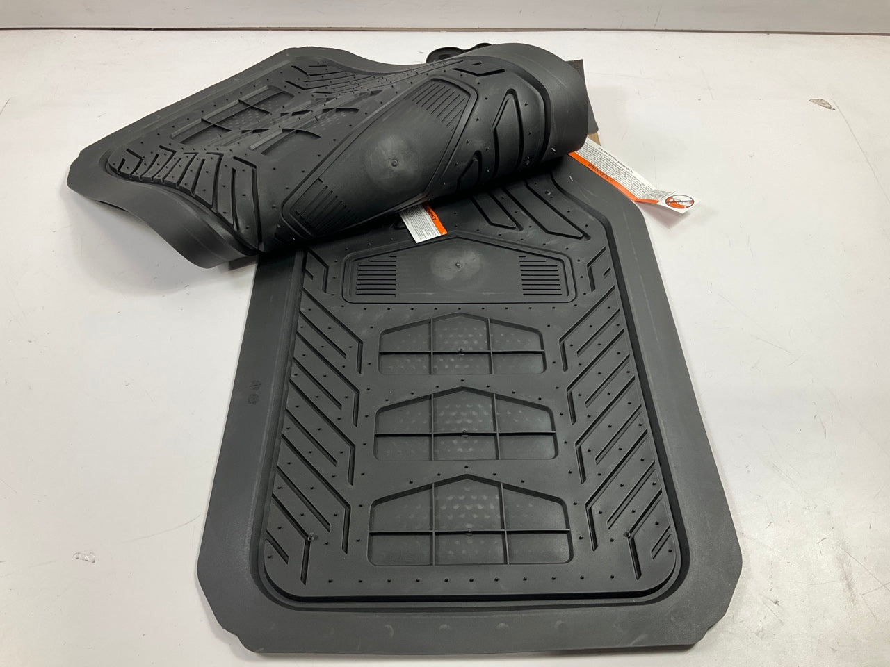 Plasticolor 001706R01 Deadpool Rubber Floor Mats, Black, 2-Pc, 27-3/4'' X 17-1/2''