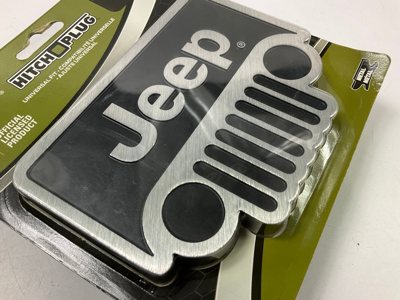 Plasticolor 002291 Trailer Hitch 2'' Receiver Plug Cover For JEEP