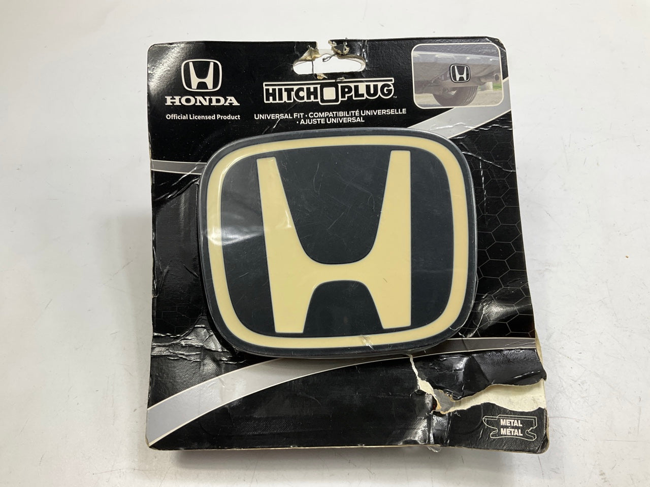 OPEN BOX Plasticolor 002293 Trailer Hitch Plug For Honda (1-1/4'' Or 2'' Receiver)