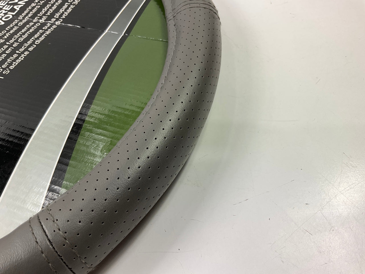 Plasticolor 006729 GRAY Steering Wheel Cover For JEEP, 14.5''-15'' Diameter Wheels