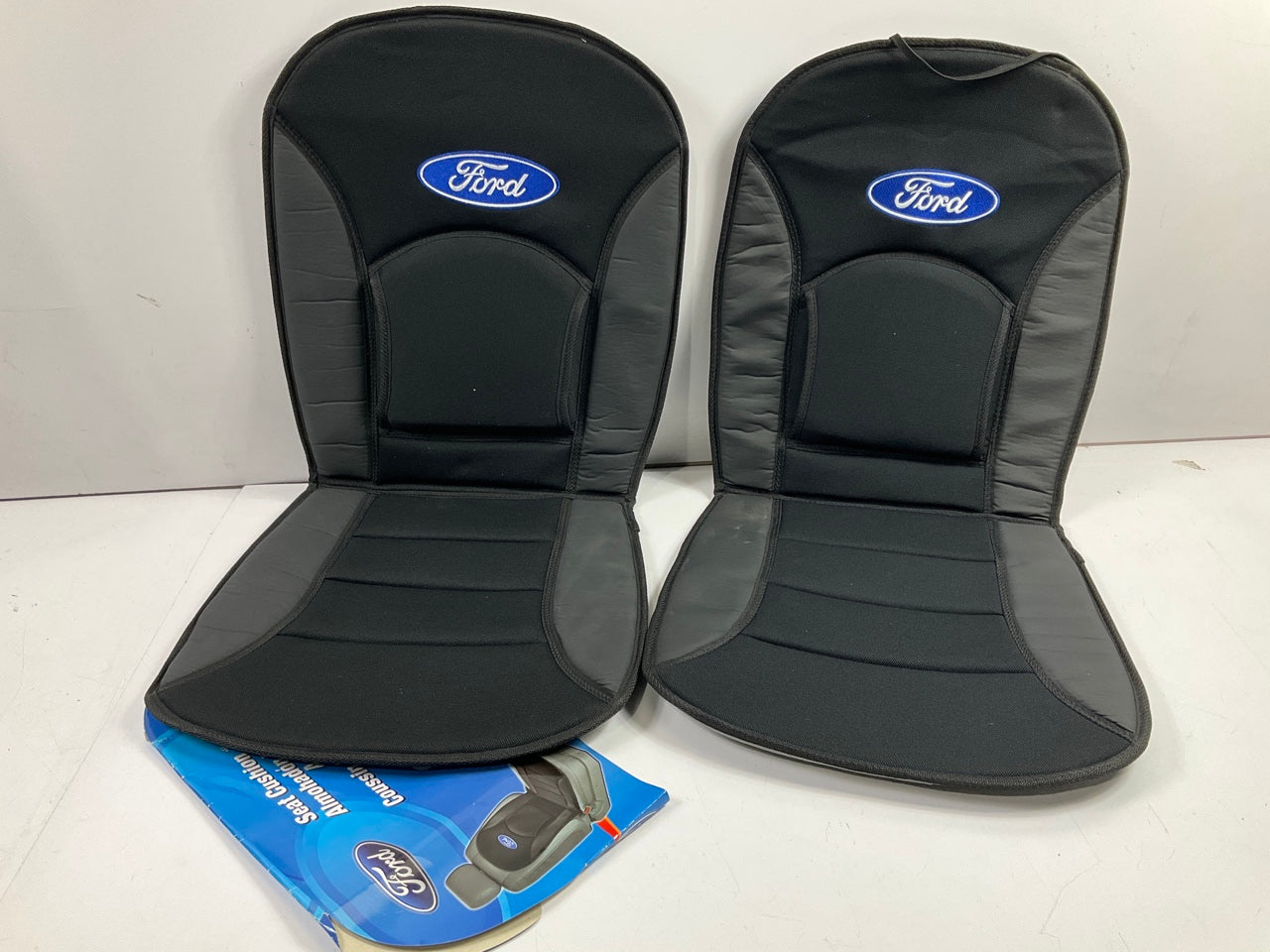 (2) Plasticolor 008506R01 Universal-Fit Seat Cushions W/ Ford Logo