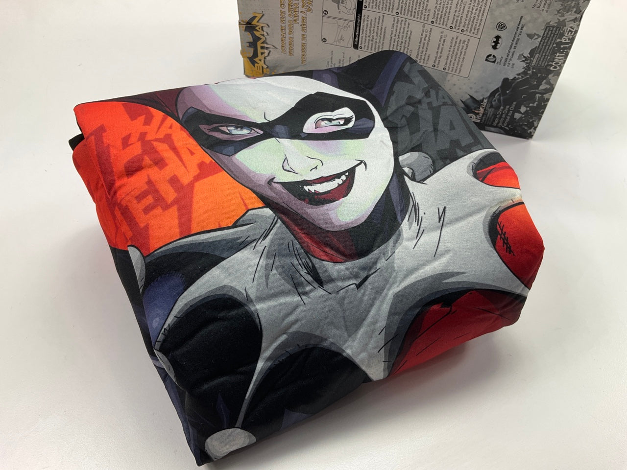 Plasticolor 008670 Harley Quinn Washable Lowback Seat Cover W/ Headrest Cover