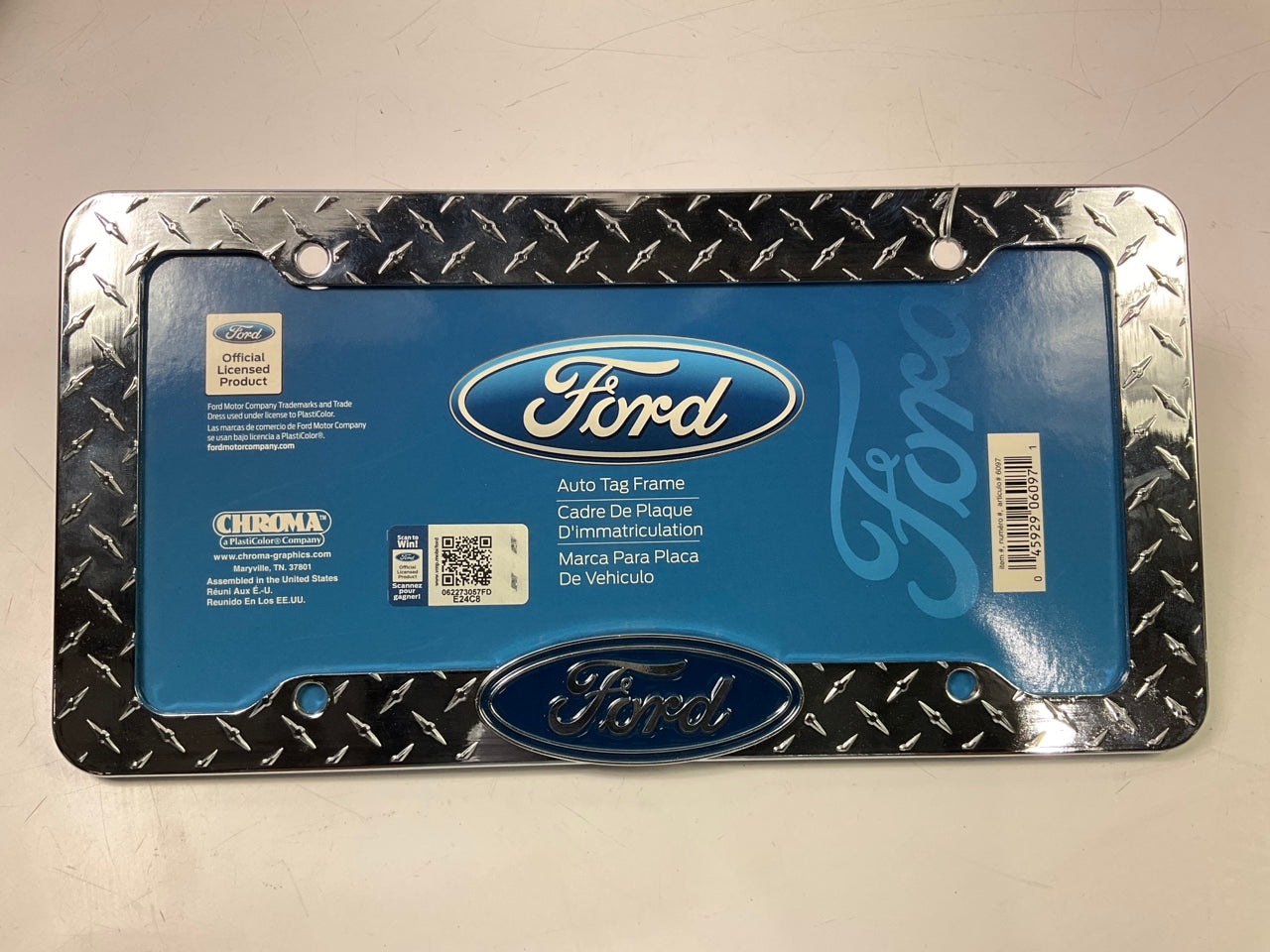 Plasticolor 6097 License Plate Frame With Ford Blue Oval Logo