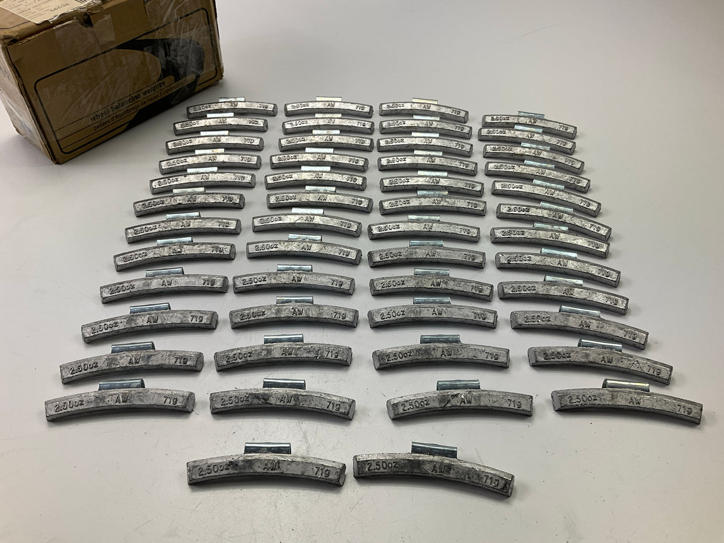Plombco AW-2-50 Wheel Weights 2.50 Oz Each, Box Of 50