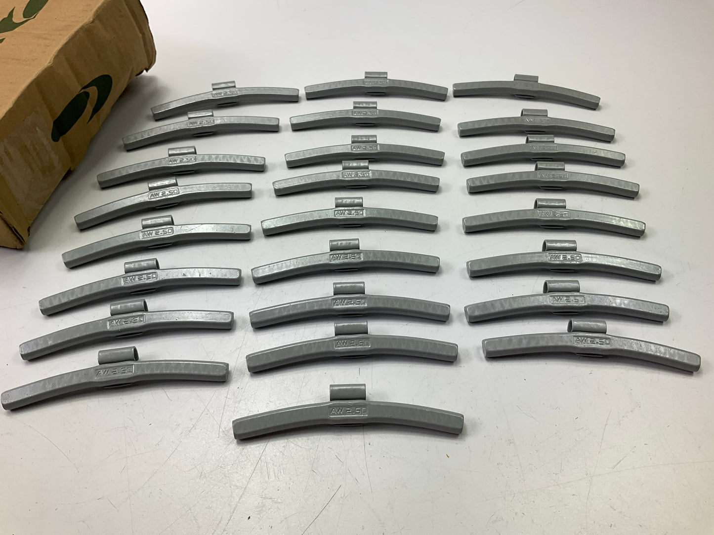 Plombco AWFE-2-50 Wheel Balancing Weights 2.50 Oz Each - Box Of 25