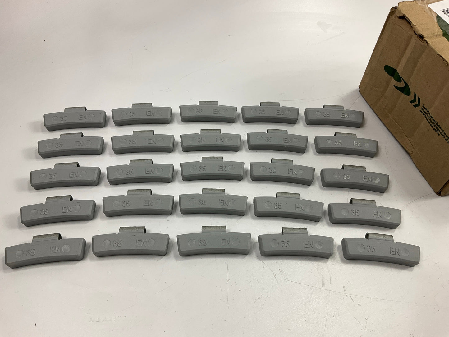 25 Pcs - Plombco ENPS-35  35 Grams Clip-on Wheel Balancing Weights 1.23 Oz