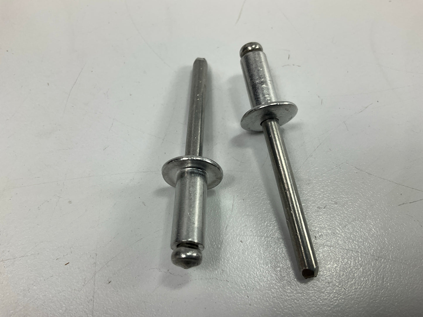 POP Avdel 59499 Blind Aluminum Rivet 1/4'' Diameter 1/4''-3/8'' Grip Range 100 Pcs