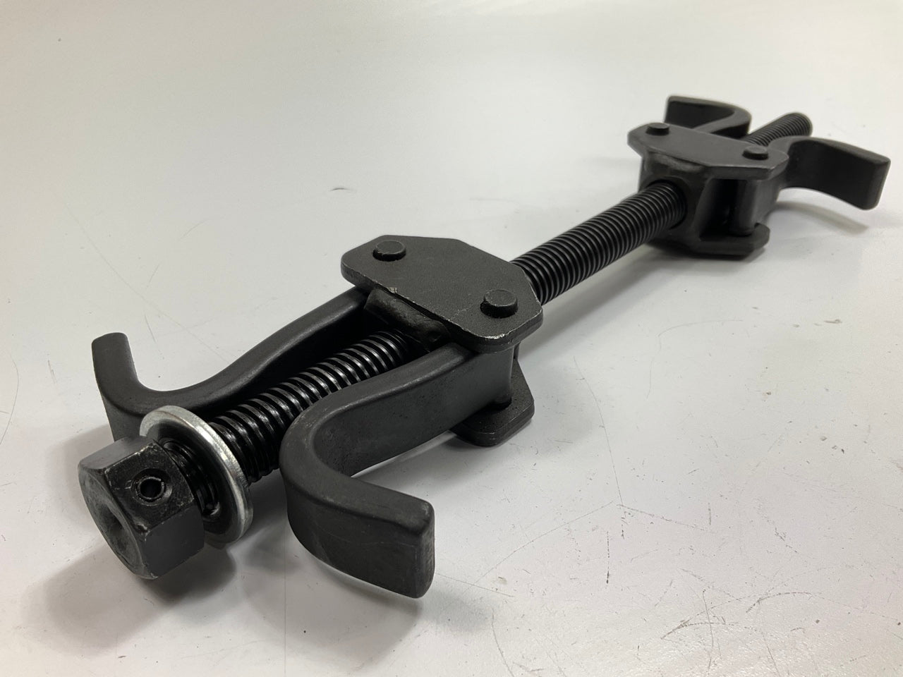 USED #2 - Powerbuilt 948012 Coil Spring Compressor Tool