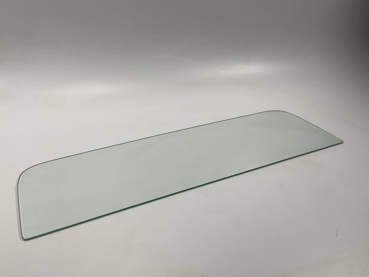 NOS CHIPPED CORNER PPG 1091T Rear Glass For 1968-1972 Chevrolet C10 Suburban