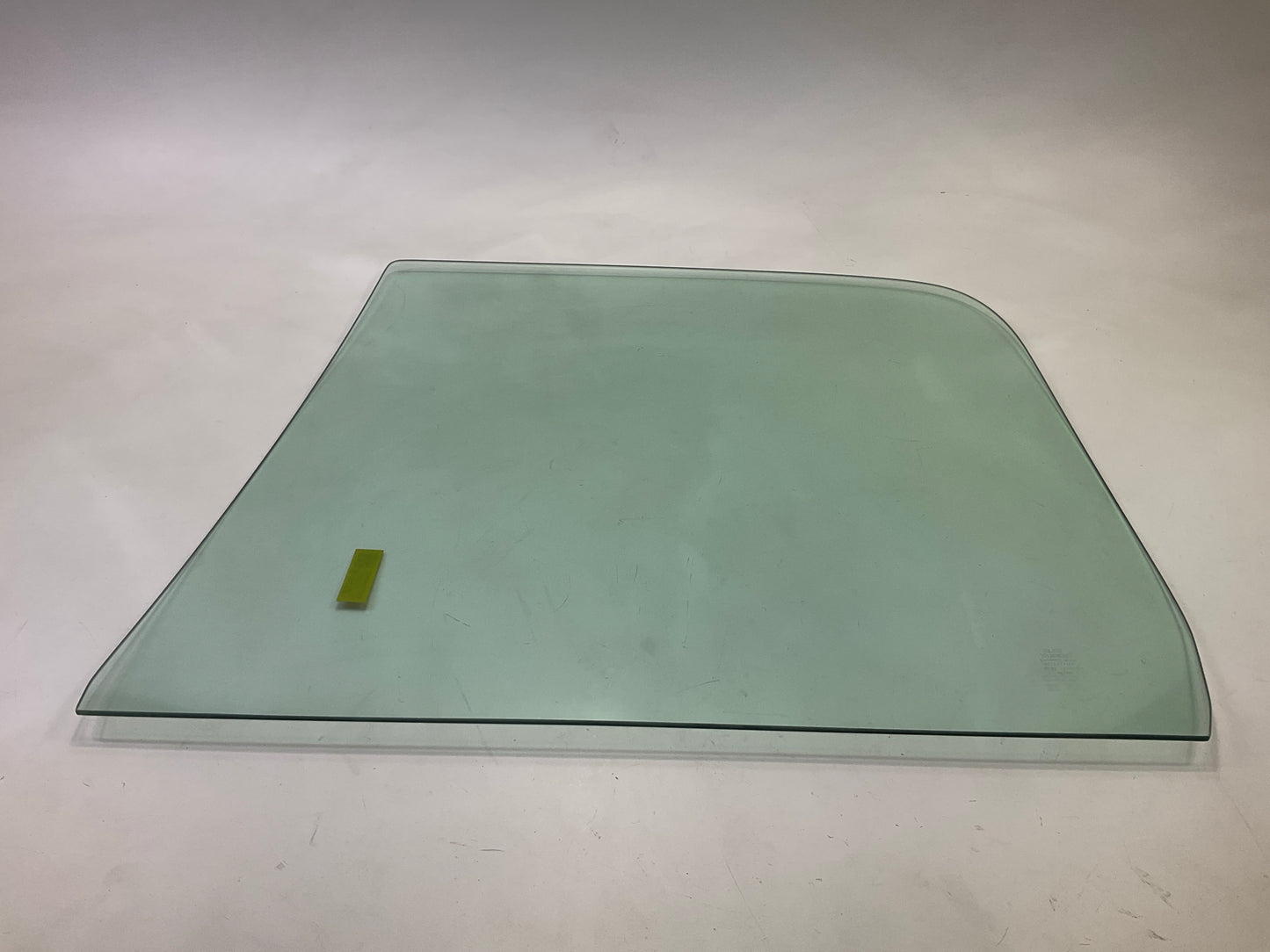 Glass #2- PPG D4785 Right Glass 74-90 Ramcharger 74-81 Trailduster GT