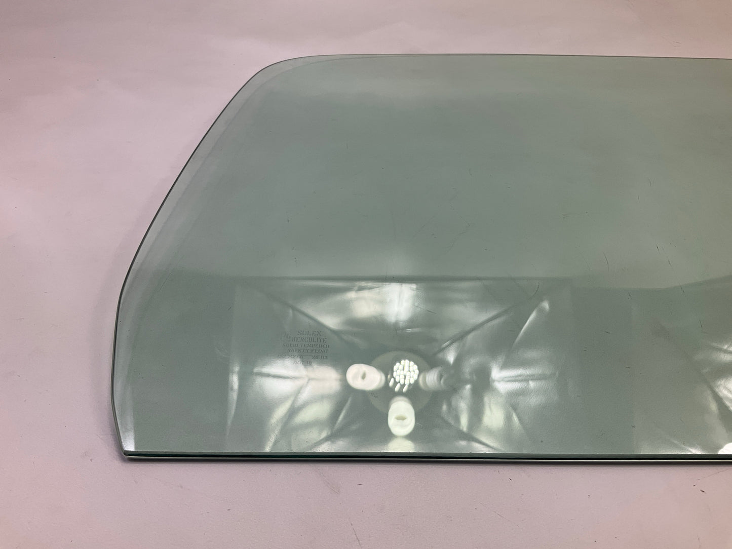 Glass #2- PPG D4785 Right Glass 74-90 Ramcharger 74-81 Trailduster GT