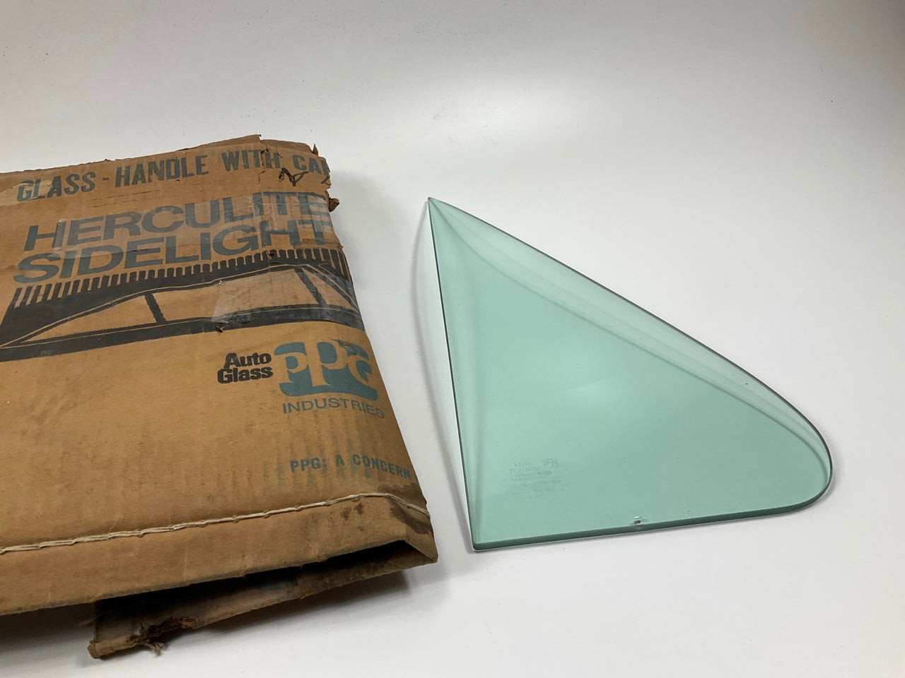 PPG V4831 Right Vent Window Glass - 1973-1979 Ford F100 F-150 F-250 F-350 Bronco