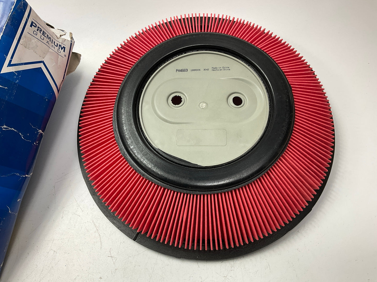 Premium Guard PA4669 Engine Air Filter